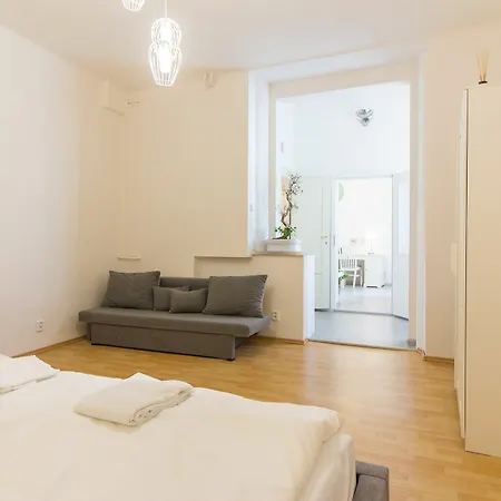 Apartment On Wenceslassquare For 6